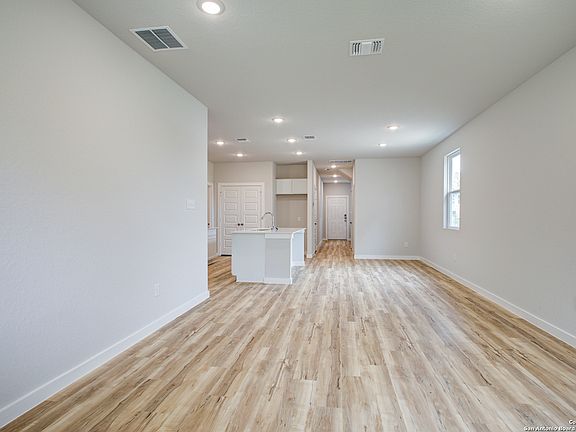 4th image of 14723 Emerio Drive