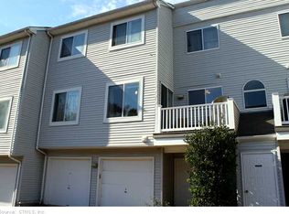 47 Staffordshire Commons Dr, Wallingford, CT 06492