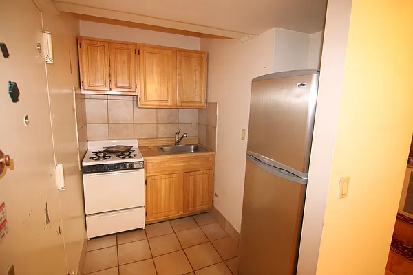 Rented by Guidance Realty Corp. | media 35