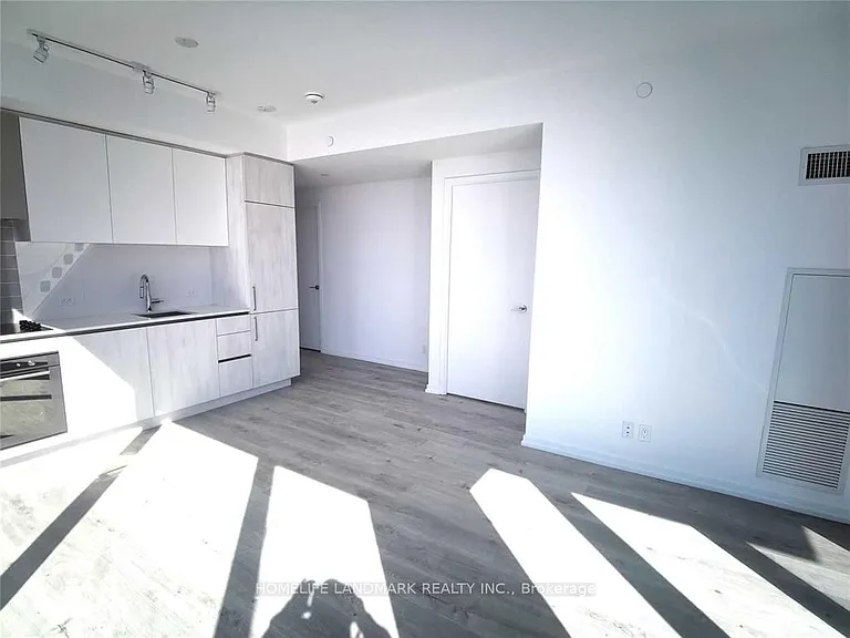 1000 Portage Pkwy #1510 — Photo 19