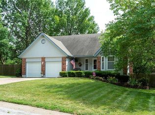 405 NE Lincoln St, Lees Summit, MO 64064