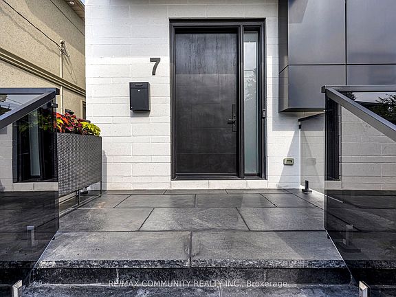 3rd image of 7 Derwyn Rd