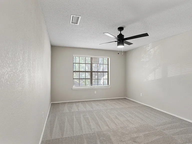 2706 Bridge Lake Dr — Photo 31