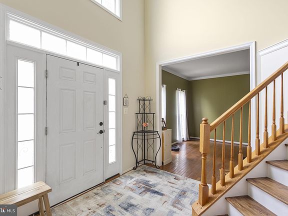 4th image of 65 Kinross Dr