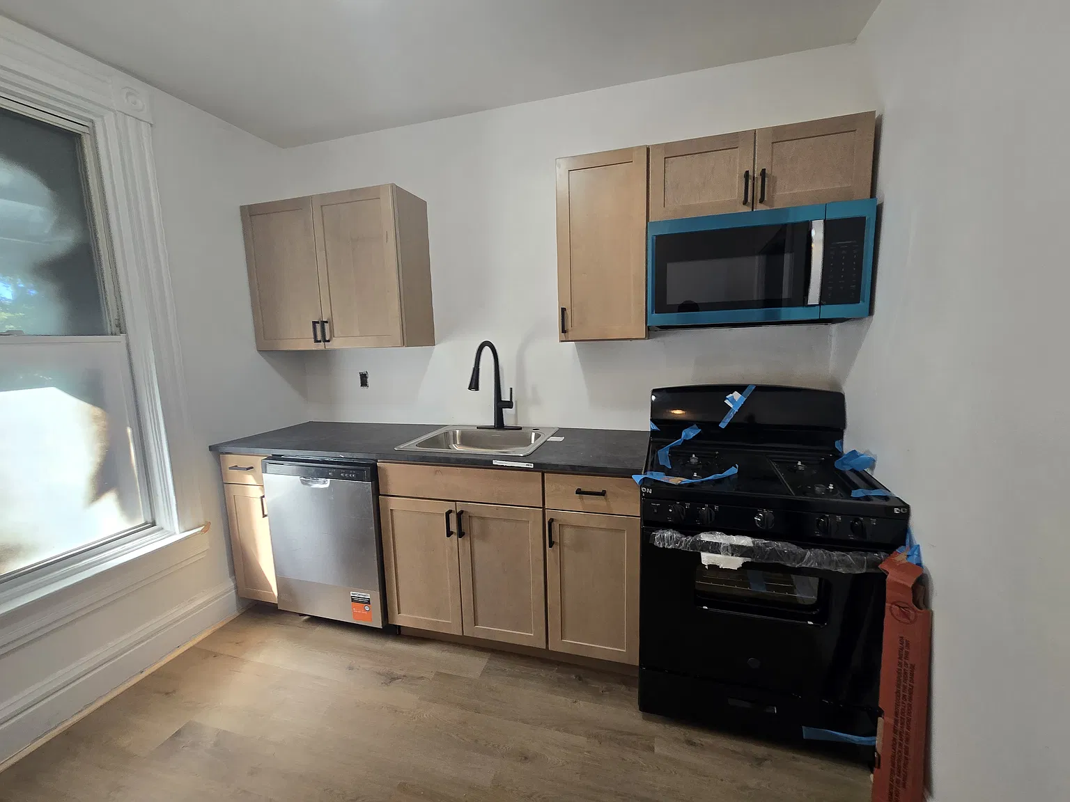 2 bed, $1,250 — Photo 1