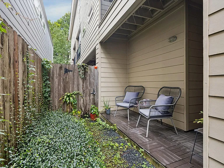 5218 Petty St #F — Photo 22