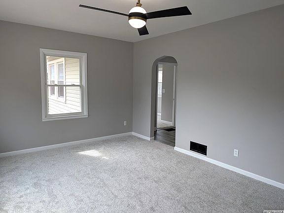 4th image of 1008 N Hampshire Ave