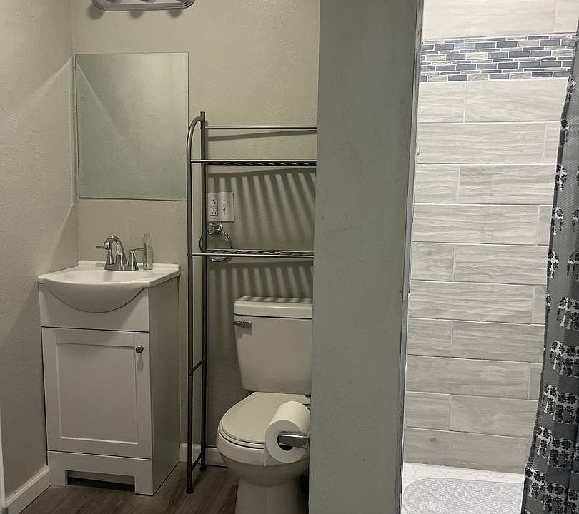 Rockaway Beach Remolded Complex Apartment Rentals Rockaway Beach, MO