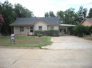 1128 NW Maple Ave, Lawton, OK 73507