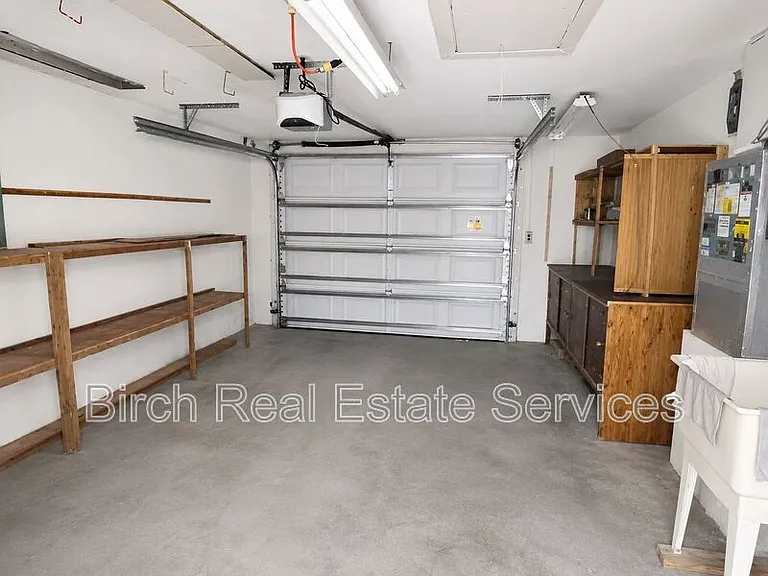 7435 Live Oak Ln — Photo 14