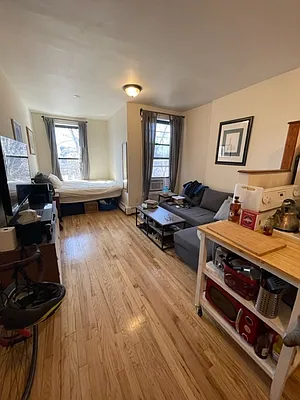 Rented by Level Group | media 7