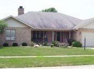 3303 Woodspring Ln, Champaign, IL