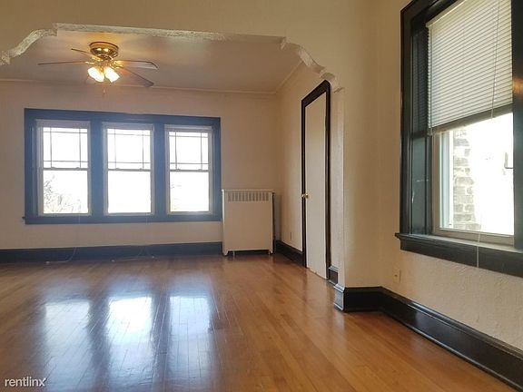 3rd image of 227 E Townsend St APT 9