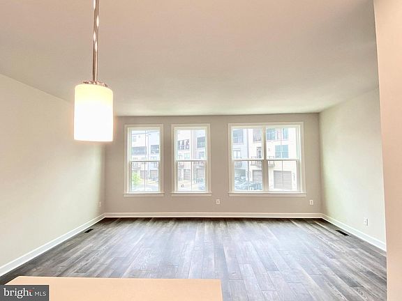 3rd image of 2343 Water Promenade Ave