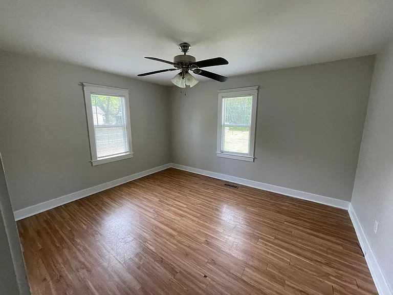116 Ham St — Photo 10