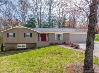 2020 12th St NE #90, Hickory, NC 28601