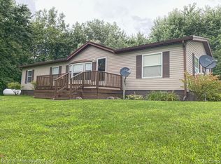 8383 Fargo Rd, Yale, MI 48097