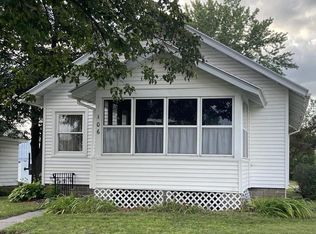 106 4th Ave E, Durand, WI 54736