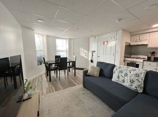 376 Riverway #12T, Boston, MA 02115