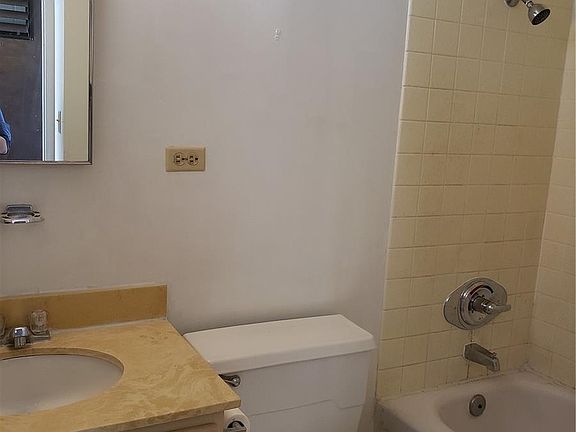 4th image of 5122 Likini St APT 716