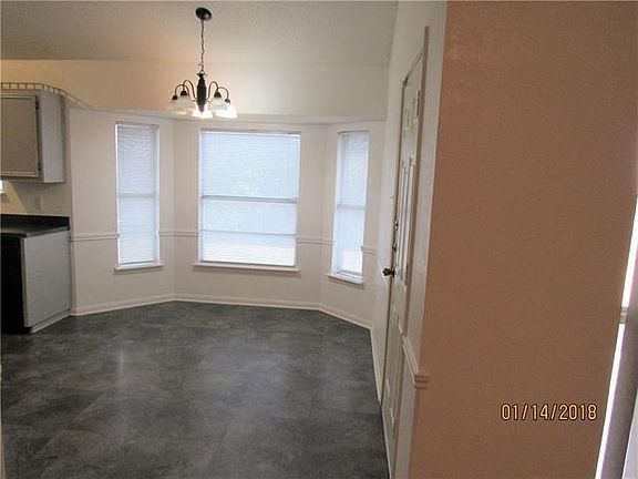 4th image of 4006 Riverrock Dr