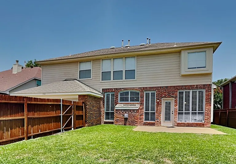 3910 Compton Dr — Photo 16