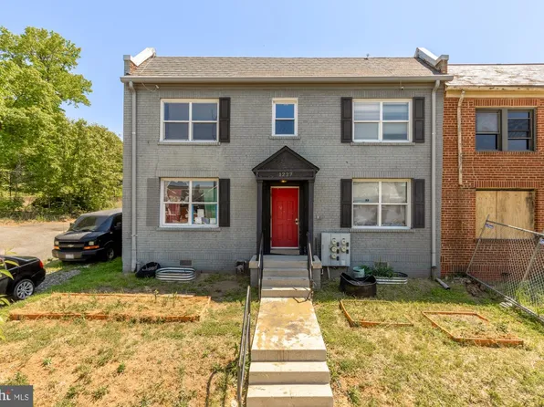 1227 18th Pl NE, Washington, DC 20002