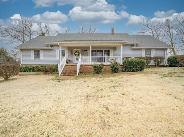 120 Dawn Ln, Savannah, TN 38372