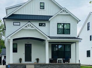 1438 Villa Rd, Birmingham, MI 48009