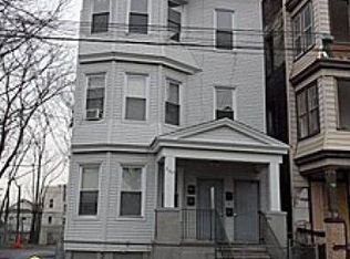 249 22nd St #3, Irvington, NJ 07111