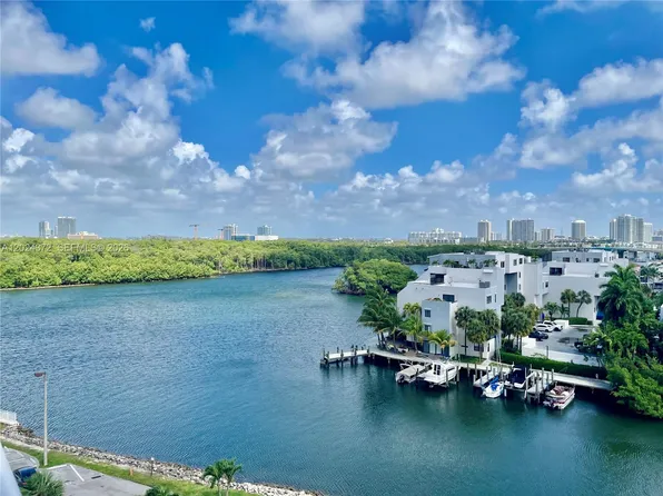 400 Kings Point Dr, Sunny Isles Beach, FL