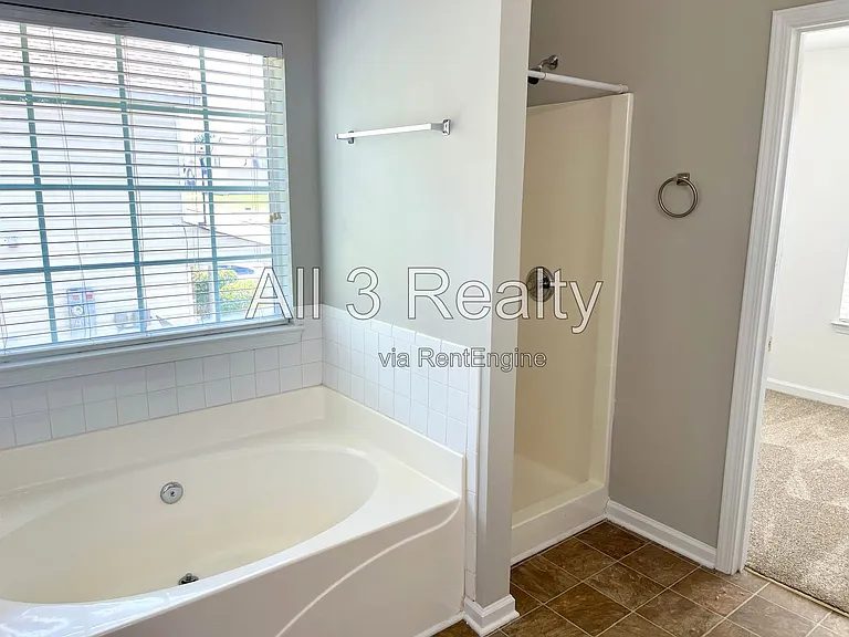 60 Spring Lake Ter — Photo 22