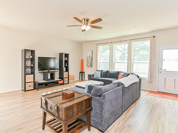 5th image of 4235 Taverns Corner Ln