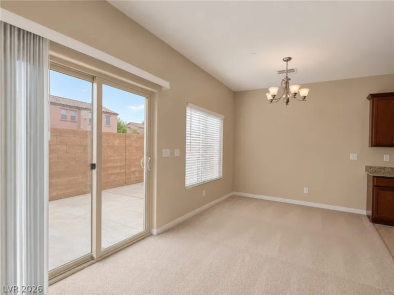 12 Jasmine Point St — Photo 9