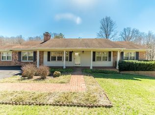 131 Robinhood Pl, Madison Heights, VA 24572