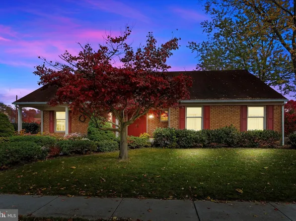 759 Eichelberger St, Hanover, PA 17331