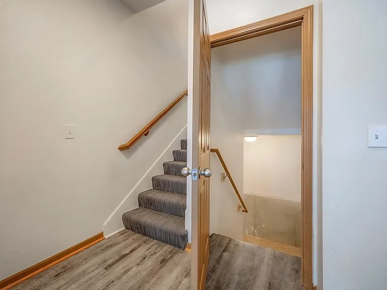 10349 Sloan Ave — Photo 13