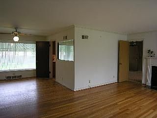 3rd image of 6321 Robinhood Ln