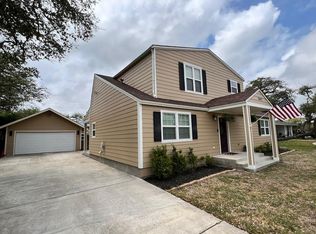2007 Cochran Ln, Rockport, TX 78382