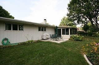 2nd image of 2208 Combes St