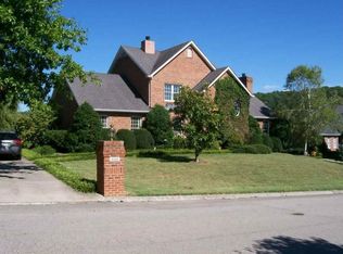 1008 Kensington Ln, Kingsport, TN 37664