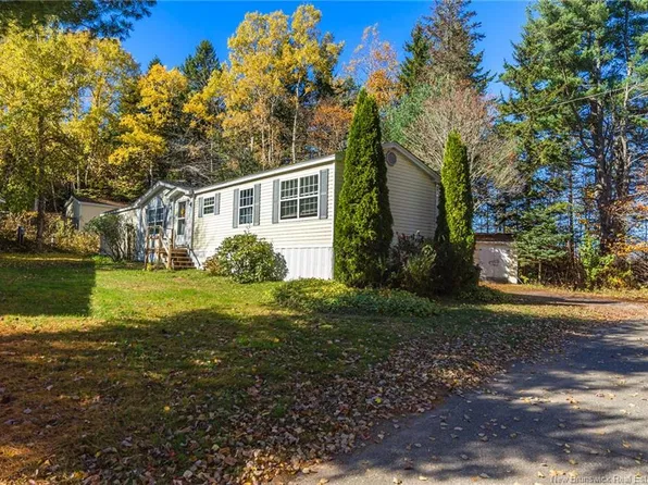 84 Butternut Ln, Quispamsis, NB E2G 1X5