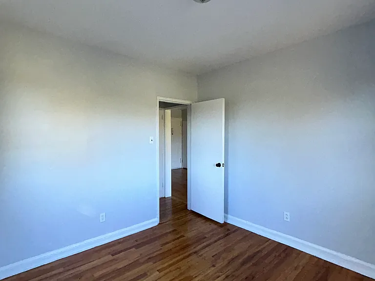 6245 Broadway #3C — Photo 3
