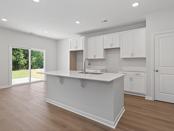 4th image of 3652 Tanbark Oak Ln NW