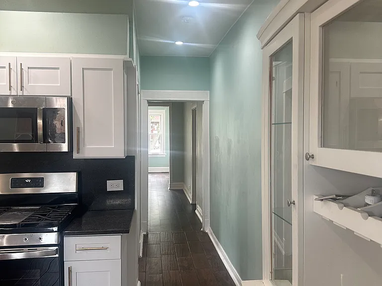 1803 S 59th Ave — Photo 4