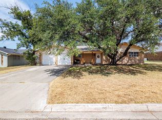 4006 9th St, Brownwood, TX 76801
