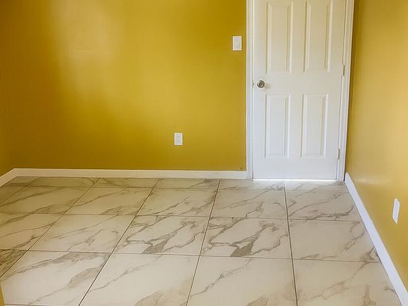 4th image of 2534 NW 73rd Ave