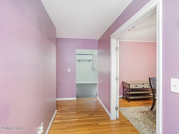 5th image of 2021 Larkspur Dr