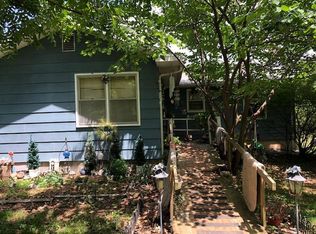 572 E 380th Rd, Dunnegan, MO 65640