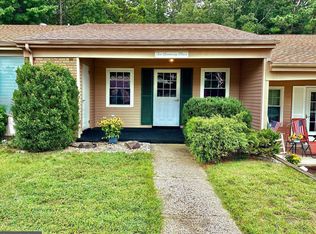 10 Gramercy Pl, Southampton, NJ 08088